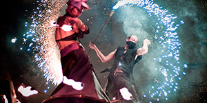 Imoogi est un spectacle de feu pyrotechnique présenté par l'Arche en Sel.